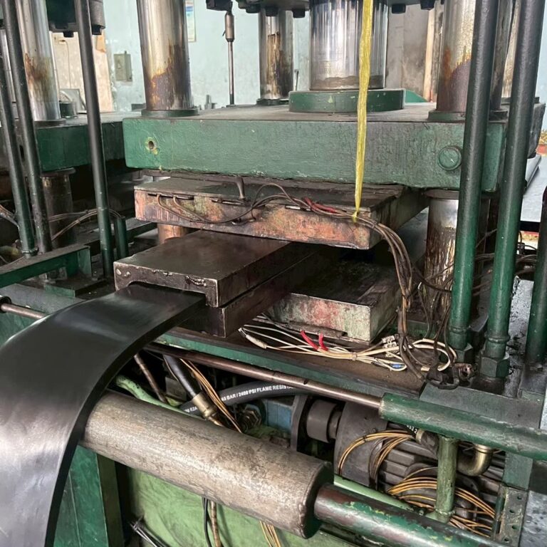 LINE_ALBUM_ยางตัวอย่าง_251224_18_0